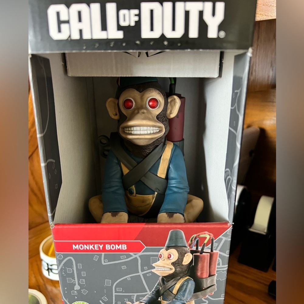 Call of Duty Monkey Bomb Controller and Phone holder NEW